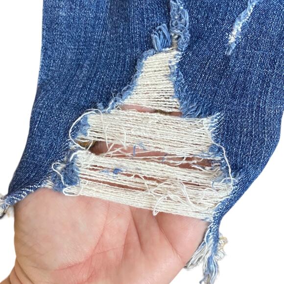 Sneak Peek Medium wash distressed skinny jeans - Juniors Size 9 - Picture 5 of 12